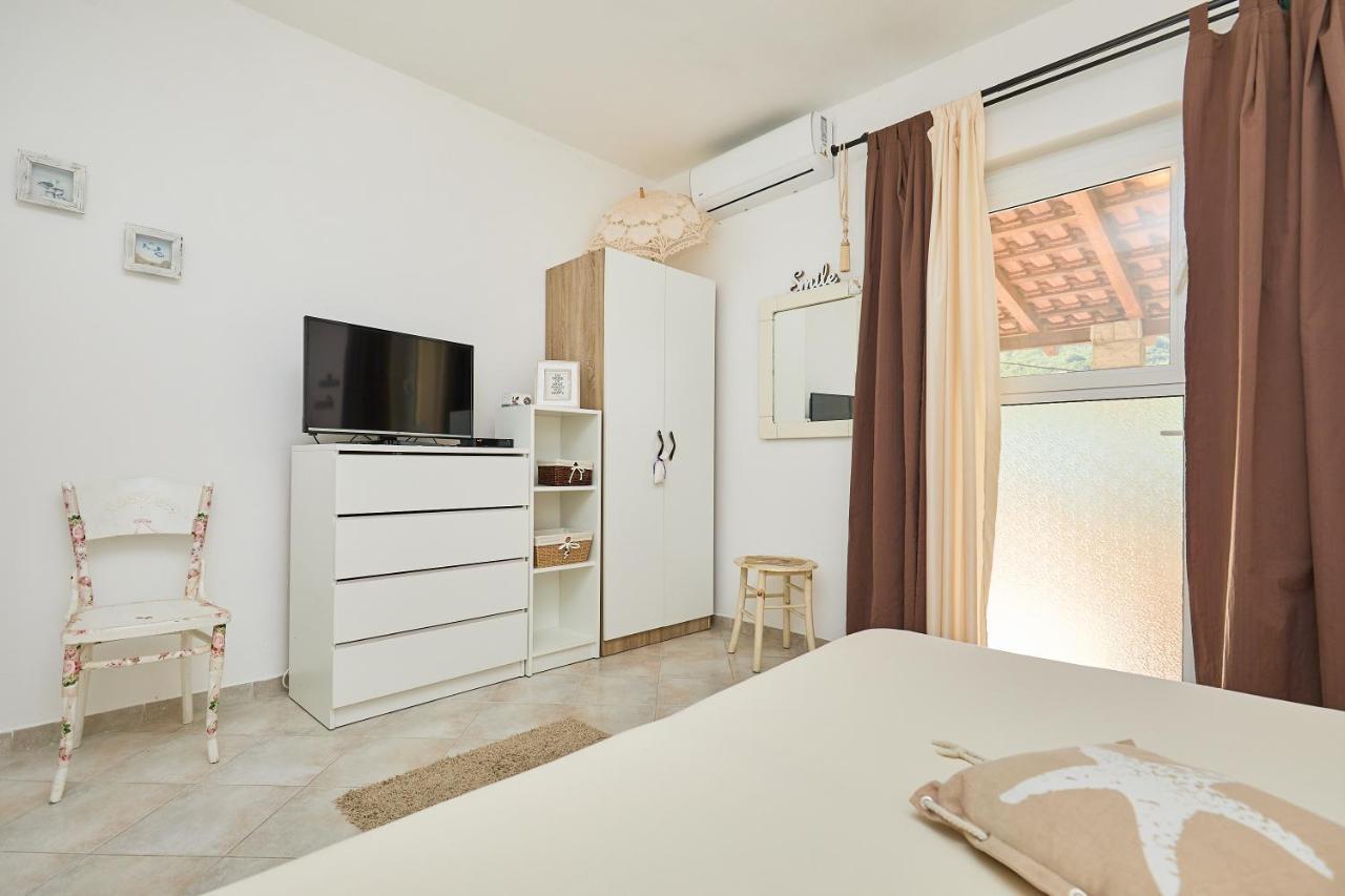 Studio Dolores-Apartment By The Sea Maranovici Ngoại thất bức ảnh